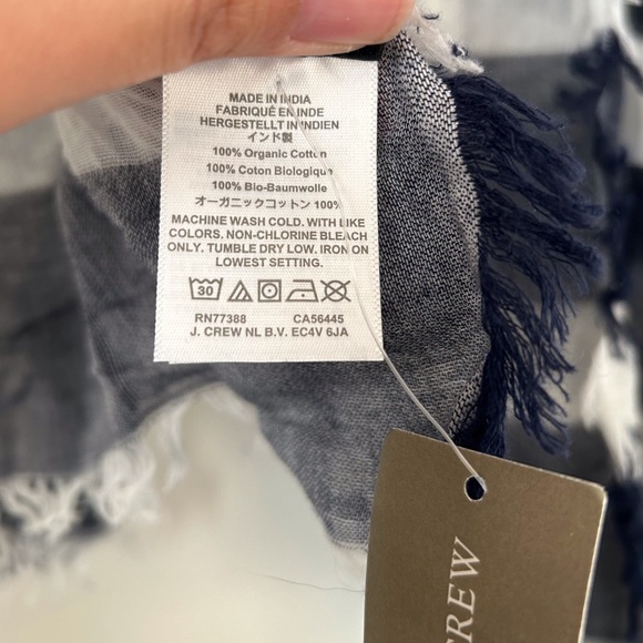 J. CREW Navy and White Fringe Trim Scarf | NWT | One Size - Picture 5 of 5